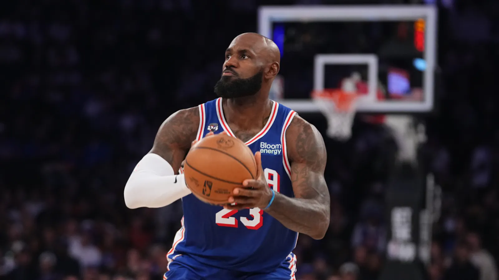LeBron James und 76ers gewinnen NBA-Start in New York beim Meister