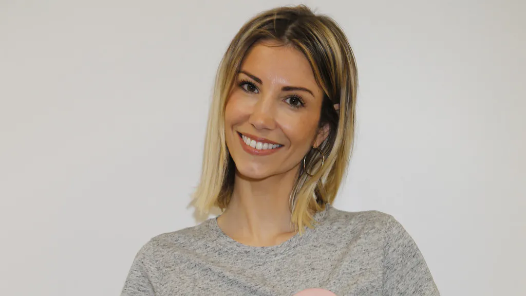 Alexandra Rosenfeld raconte l'enfer de la maladie de Behçet dont elle ...