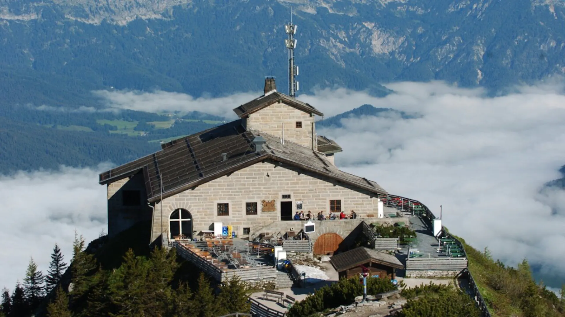 Major Fire at Hitler's Tea House – Police Arrest Suspect