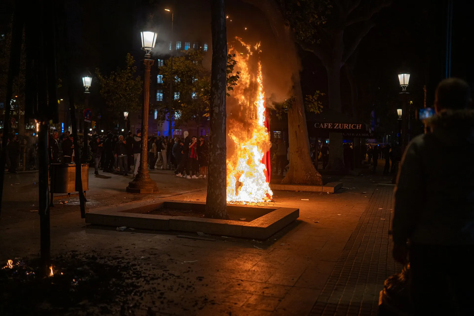 Riots in Barcelona: About 100 Arrested During Protests