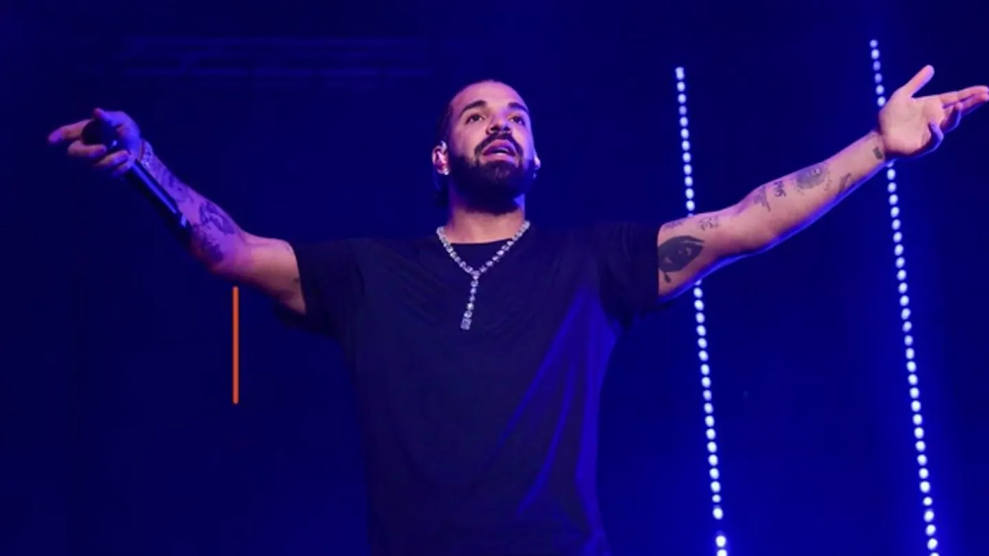 Drake célèbre ses 40 ans en grande pompe