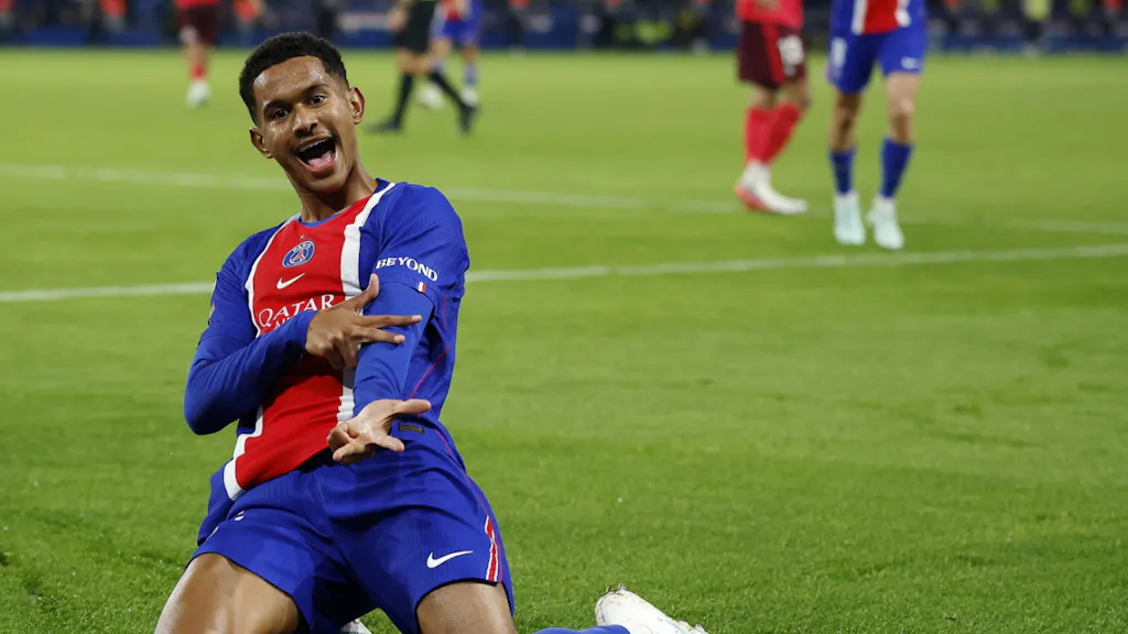 PSG takes the lead in the standings for the first time this season