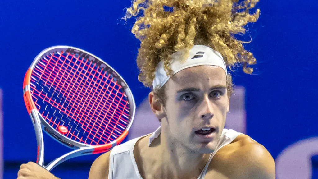 Brunold and Stricker Eliminated in the First Round