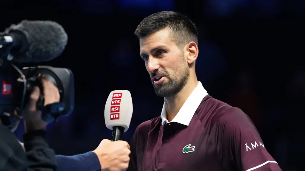 Djokovic shows off his language skills and wows Basel tennis fans